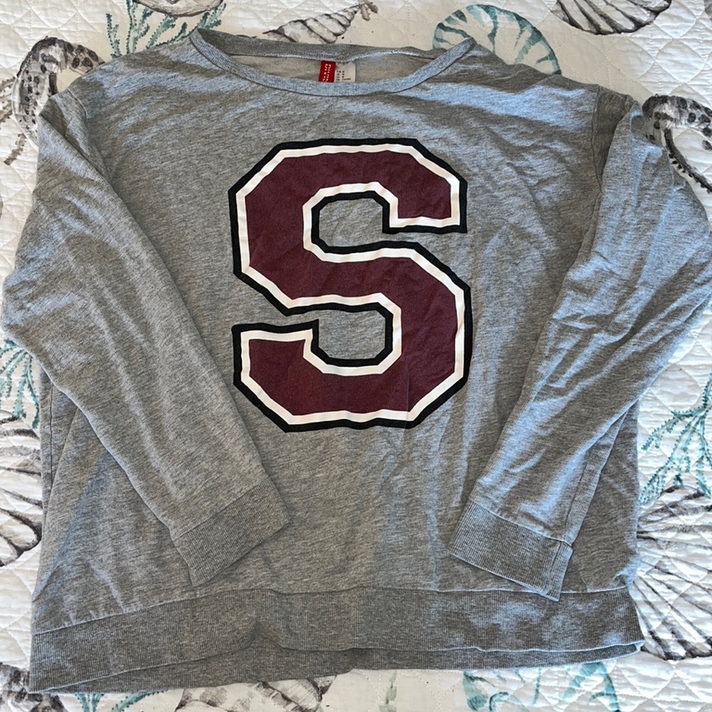 “S” Logo Crewneck By Divided From H&M, Size: Medium